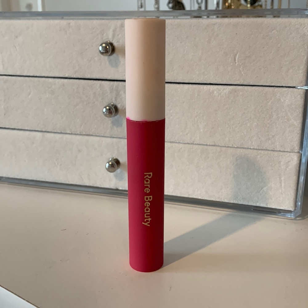 Rare Beauty matte lip cream in Ascend